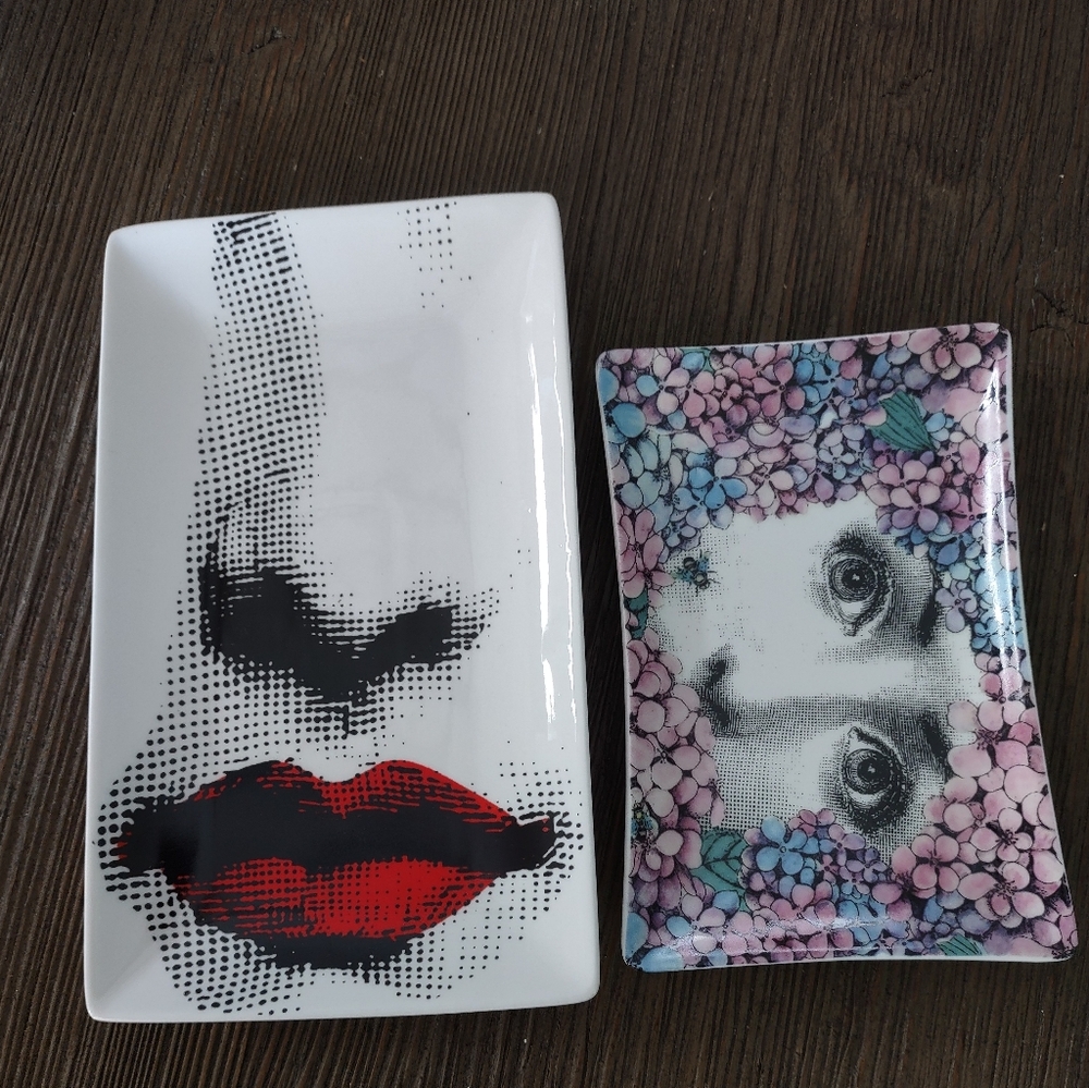 Trinket dish plate lips large size NEW